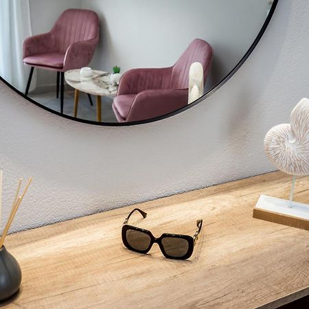 Le Vieux Quartier Apartment Лименария Екстериор снимка