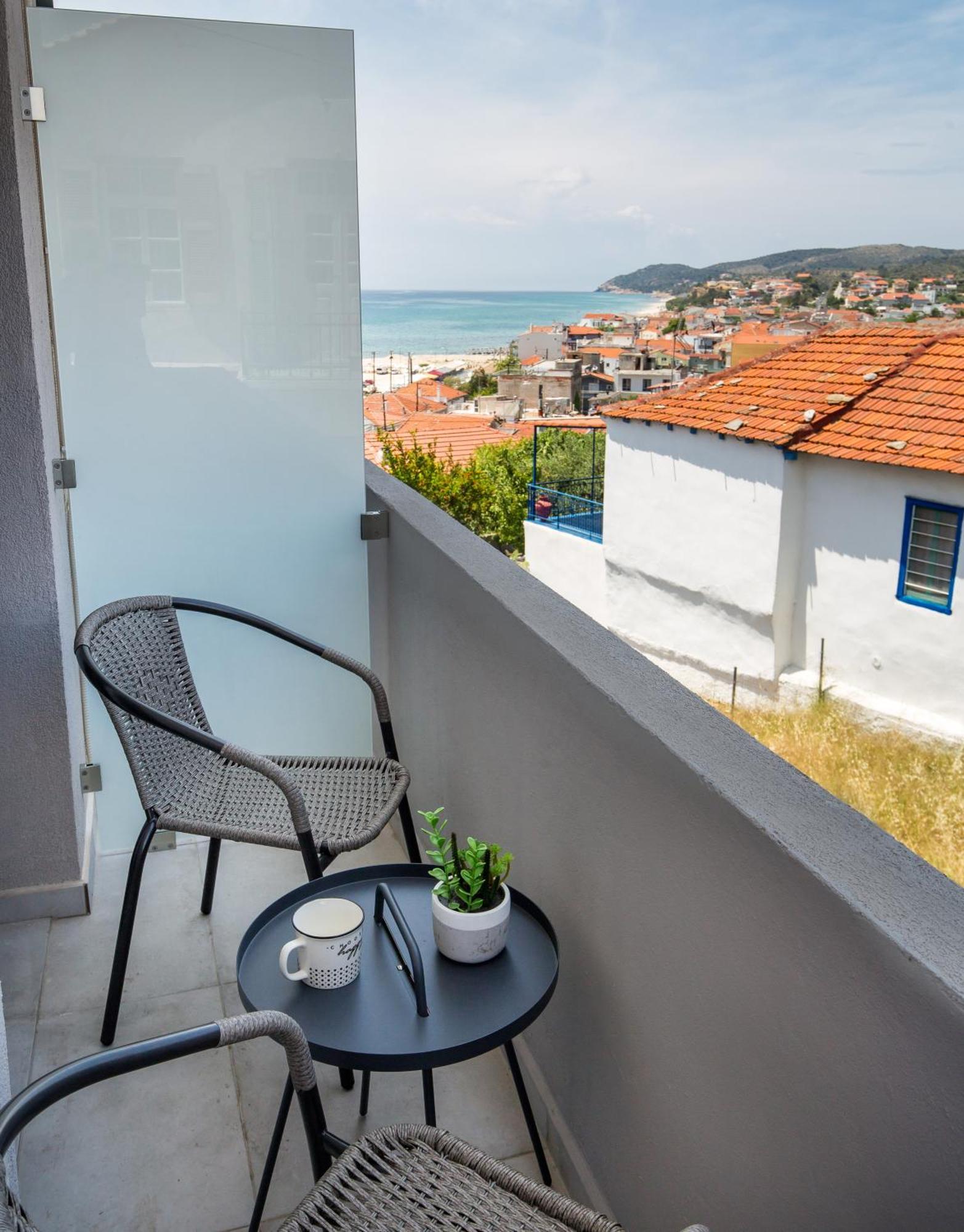 Le Vieux Quartier Apartment Лименария Екстериор снимка
