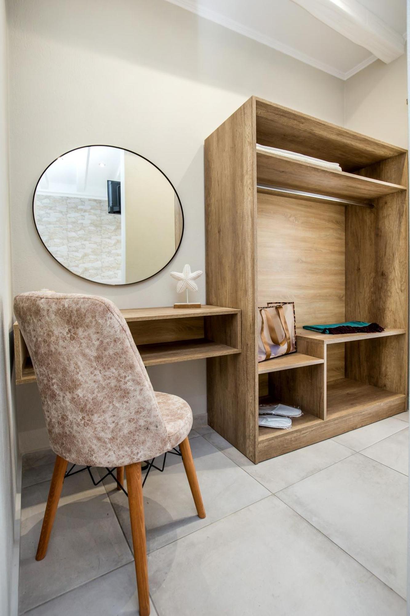 Le Vieux Quartier Apartment Лименария Екстериор снимка