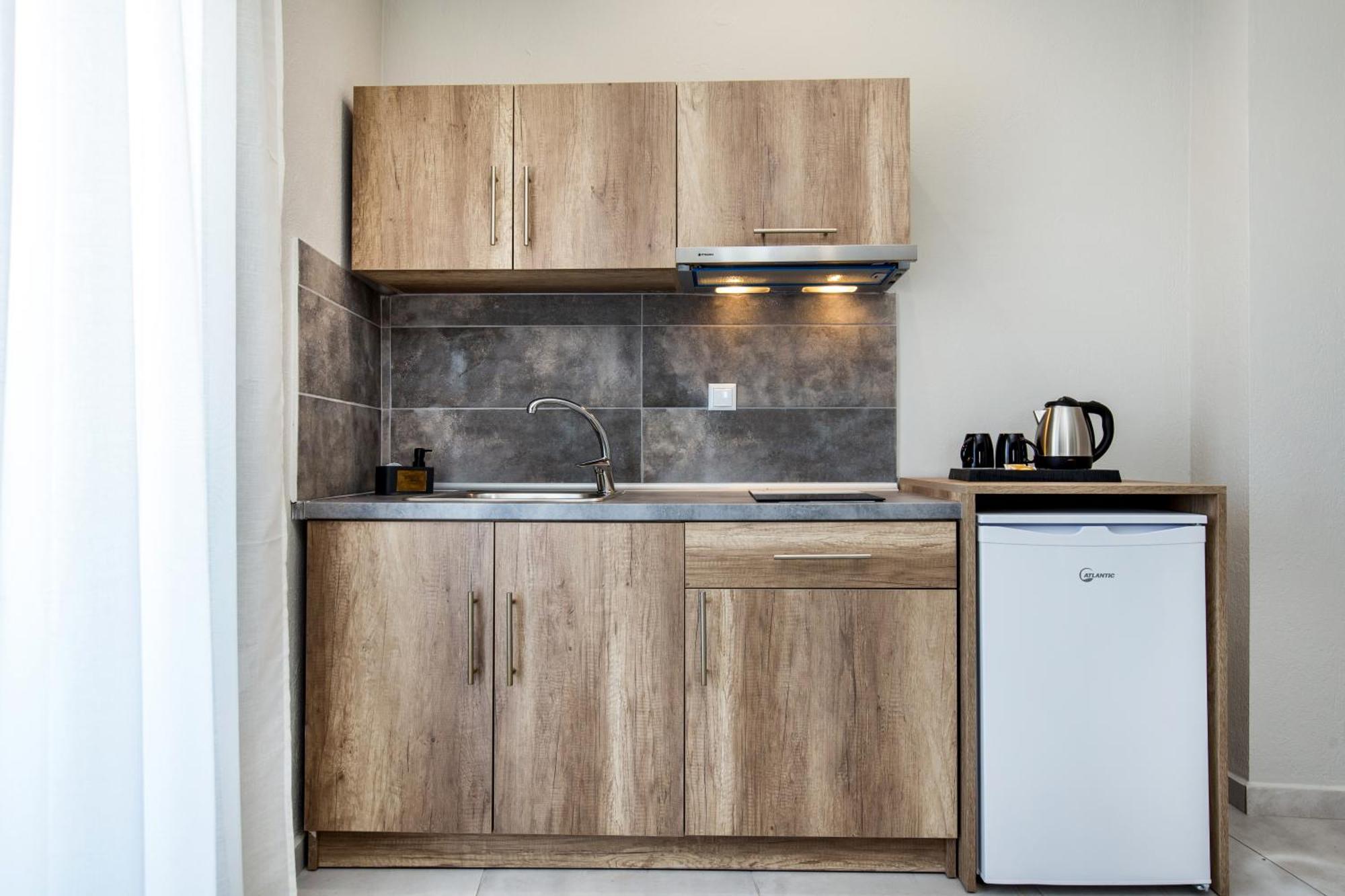 Le Vieux Quartier Apartment Лименария Екстериор снимка